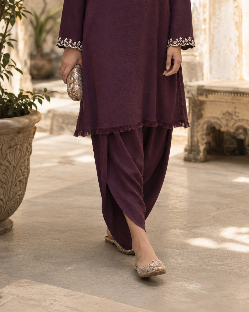 Sana Plum Self-Silk Set